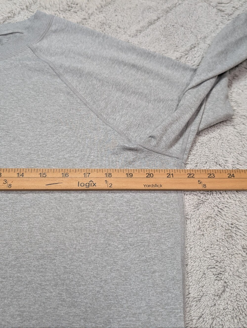 Vuori Sweatshirt Womens S Gray Heather Halo Modern Crew Soft Dreamknit Relaxed - Picture 5 of 9